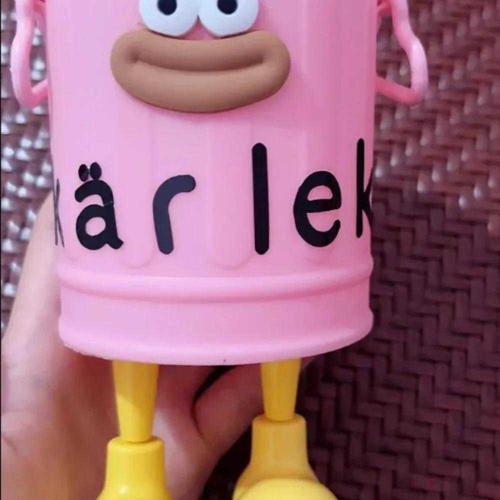 Plastic pencil box